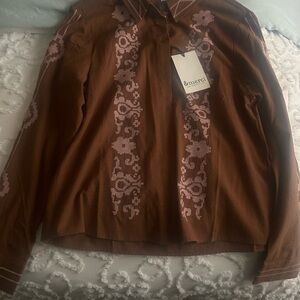 &merci Women's Brown Pink embroidery Cute with white jeans or skirt.